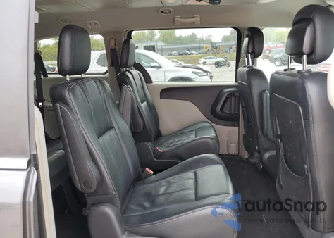 2016 Chrysler Town & Country Touring from USA, damaged, VIN 2C4RC1BG7GR268140